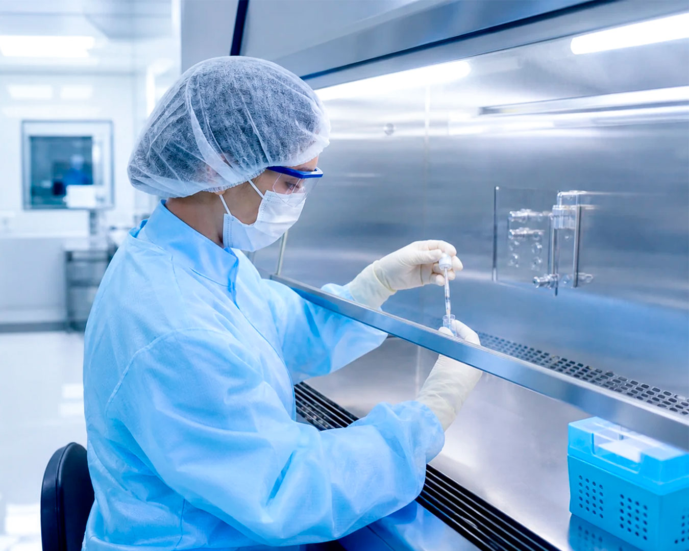 Anvisa entra na reta final da revisão do Anexo IV sem dizer quanto a farmácia de estéreis poderá produzir
