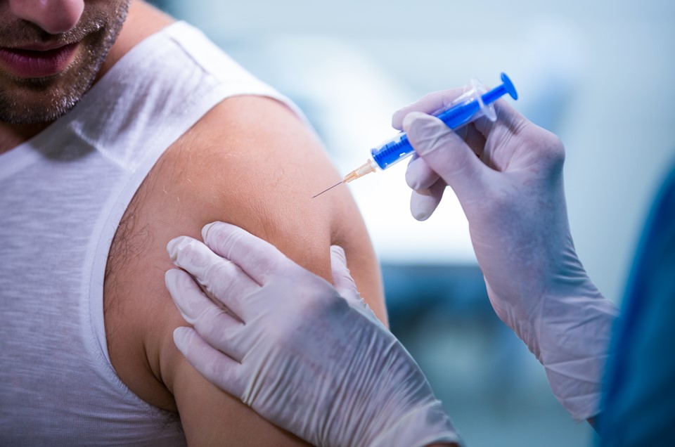 Anvisa poderá aprovar vacina contra Covid-19 em outubro 