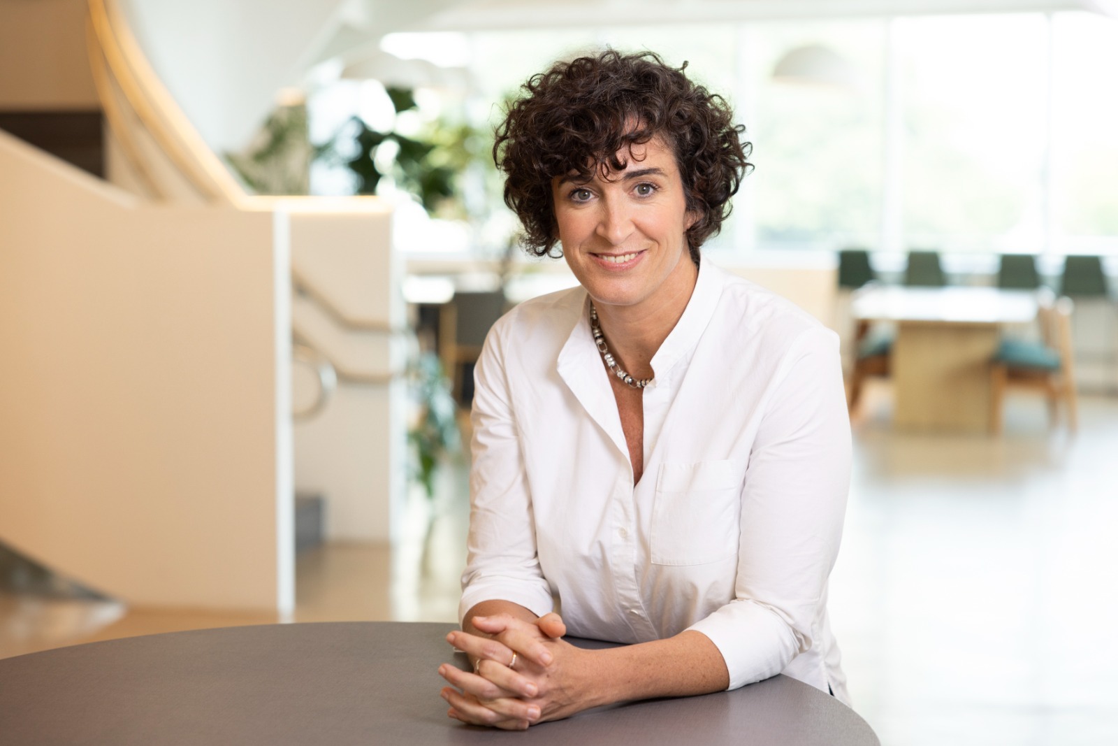 Ana Tuñon mostra como mulheres farmacêuticas estão transformando a indústria