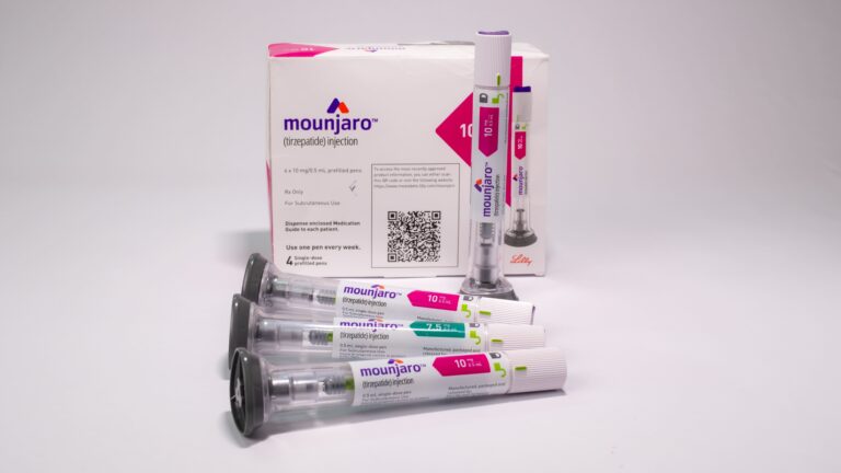Anvisa alerta sobre anúncios falsos de venda do Mounjaro e fornecimento pelo SUS