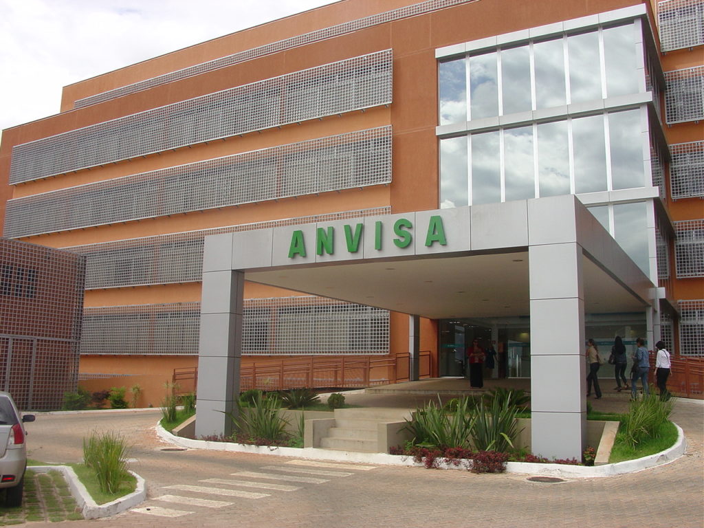 Anvisa aprova novas regras que prometem transformar a pesquisa clínica no Brasil