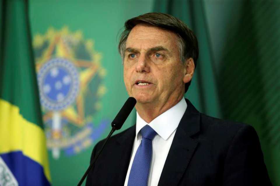 Bolsonaro quer medicamentos proibidos pela Anvisa no SUS