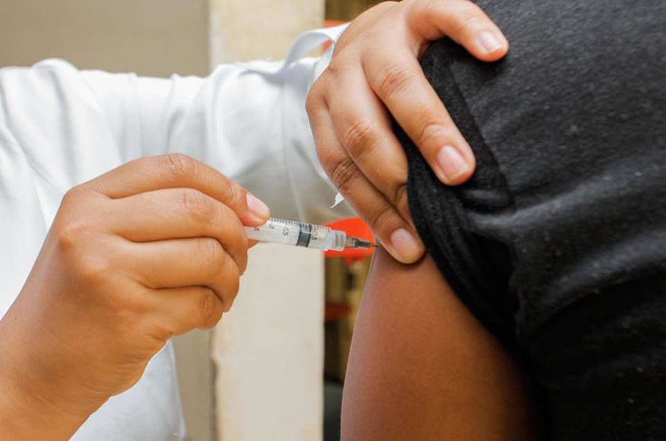 Butantan pede registro da vacina coronavac na Anvisa