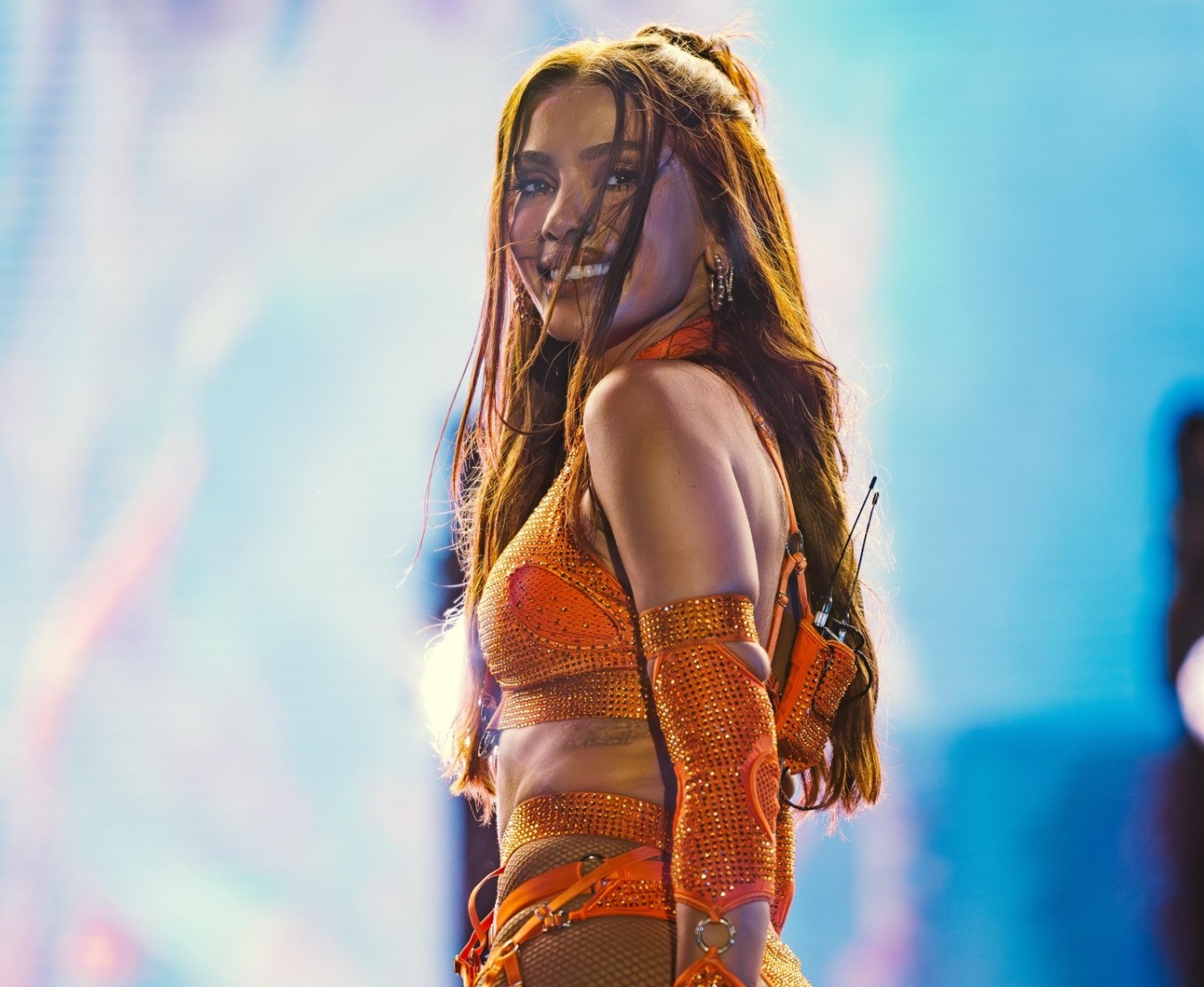 Cantora Anitta sai vitoriosa em disputa no INPI contra a Farmoquímica