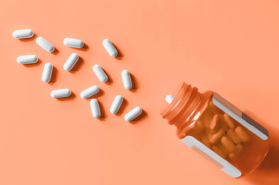Covid-19 aumenta venda de ansiolíticos, medicamentos para insônia e vitaminas