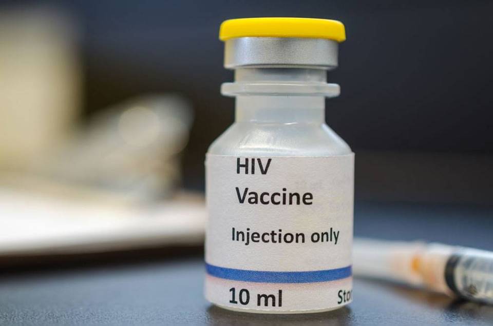 Especialistas em farmacologia desenvolvem injeção anual para tratamento do HIV