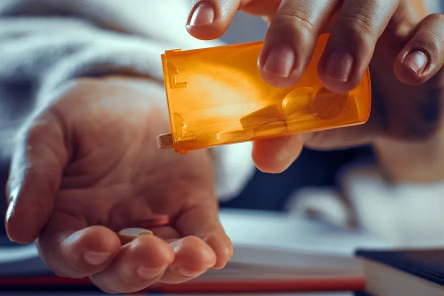 Estudo revela que além de analgésico ibuprofeno pode potencializar a memória e a inteligência de pacientes.
