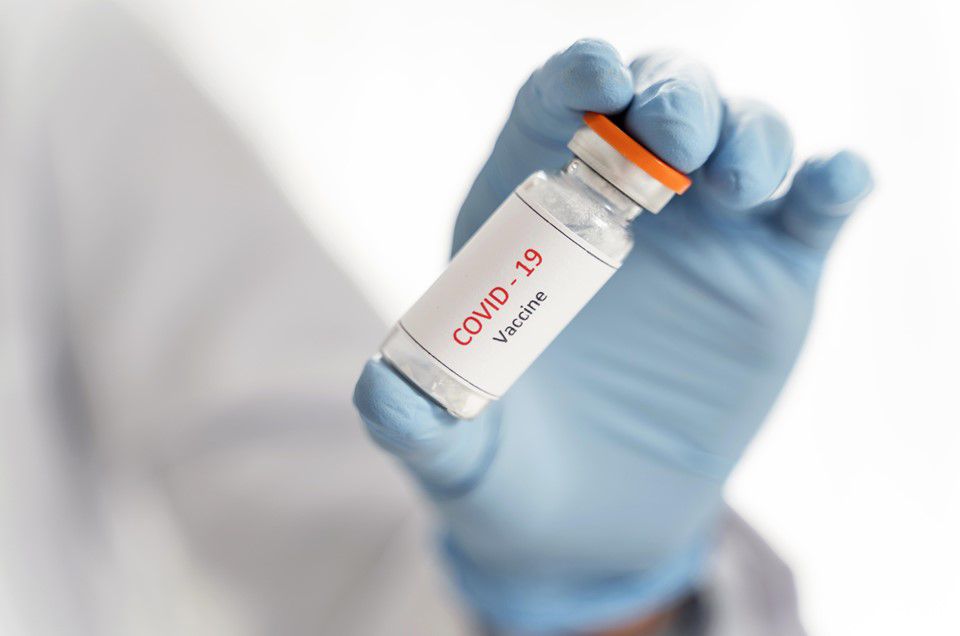 Farmacêuticos reivindicam prioridade na vacinação contra Covid-19