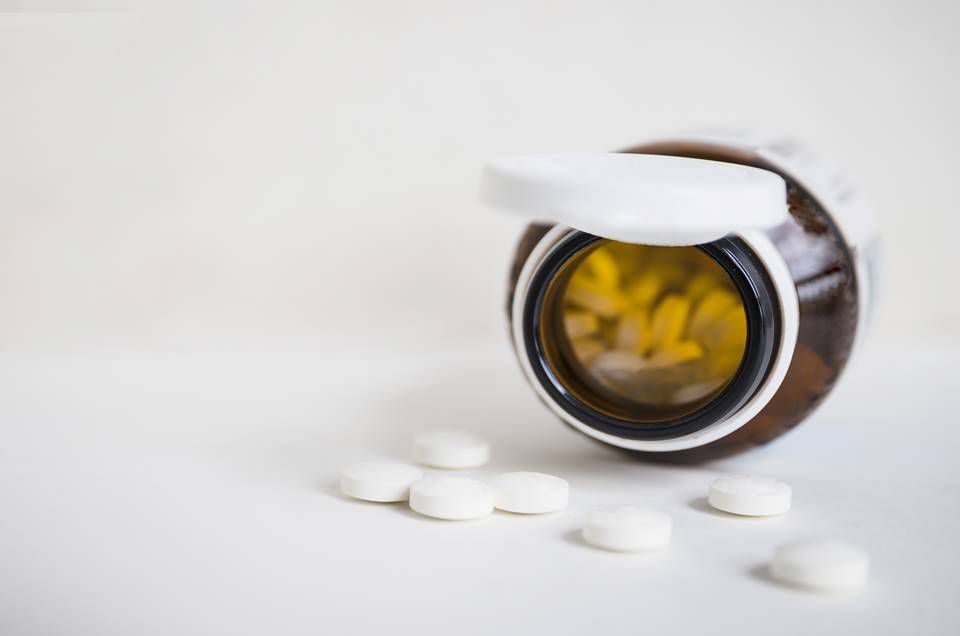 Farmácias venderam mais de 52 milhões de comprimidos do ‘kit-Covid’