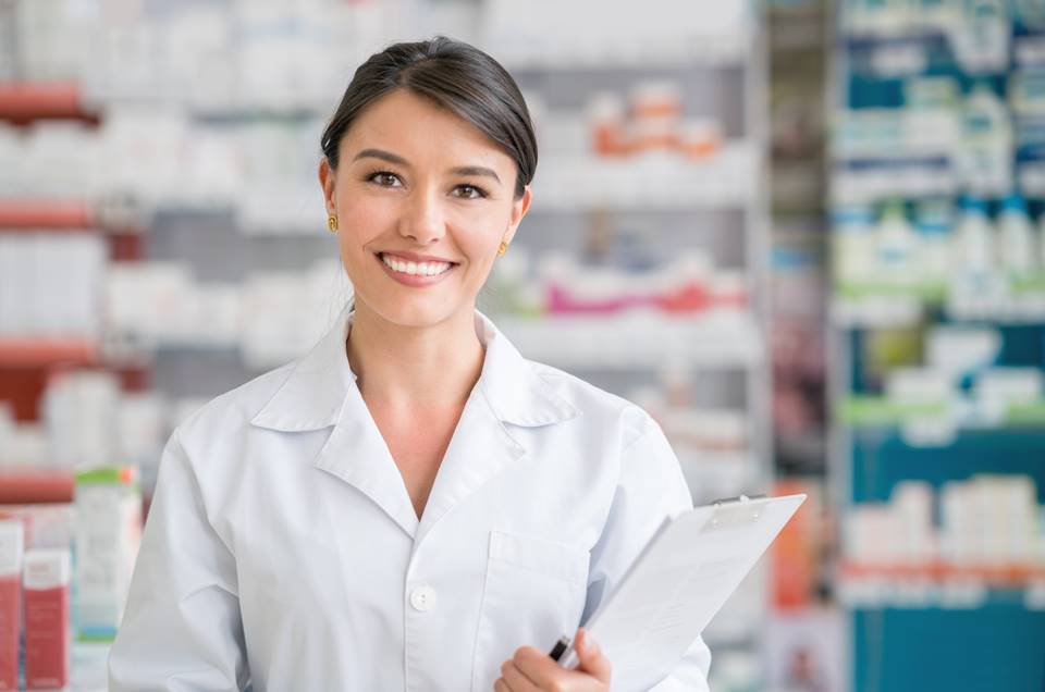 Farmacêutico é um peso burocrático para farmácias?