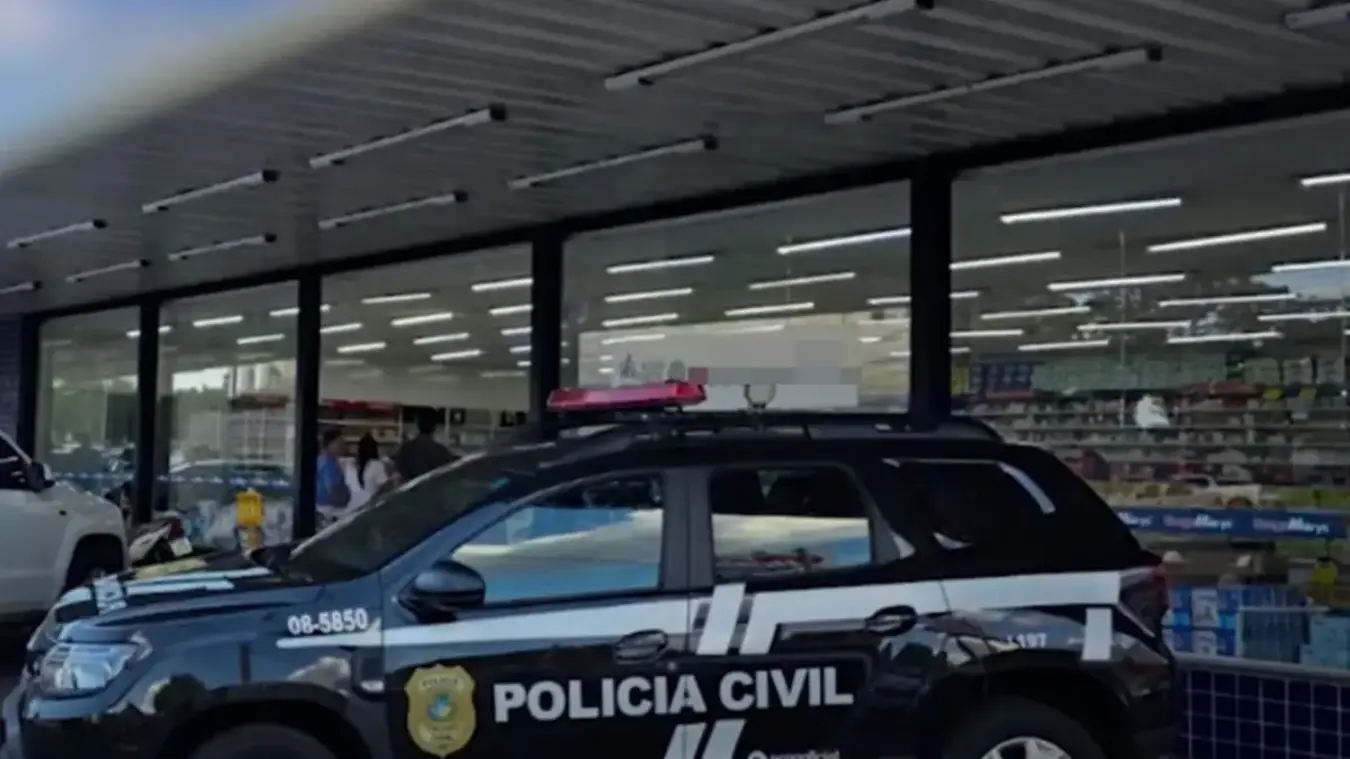 Funcionário de farmácia é preso por vender medicamentos com receitas falsas