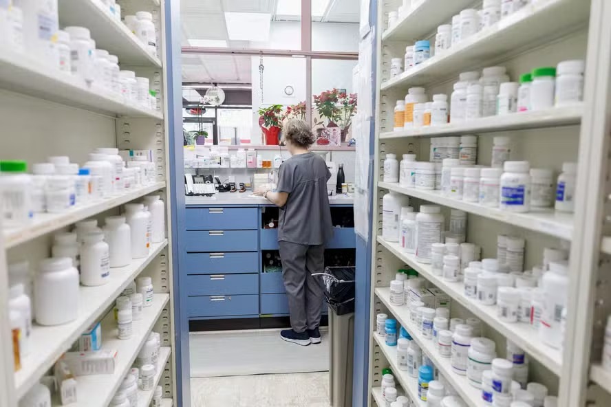 Indústria farmacêutica comemora avanço na reforma tributária aprovada pelo Senado