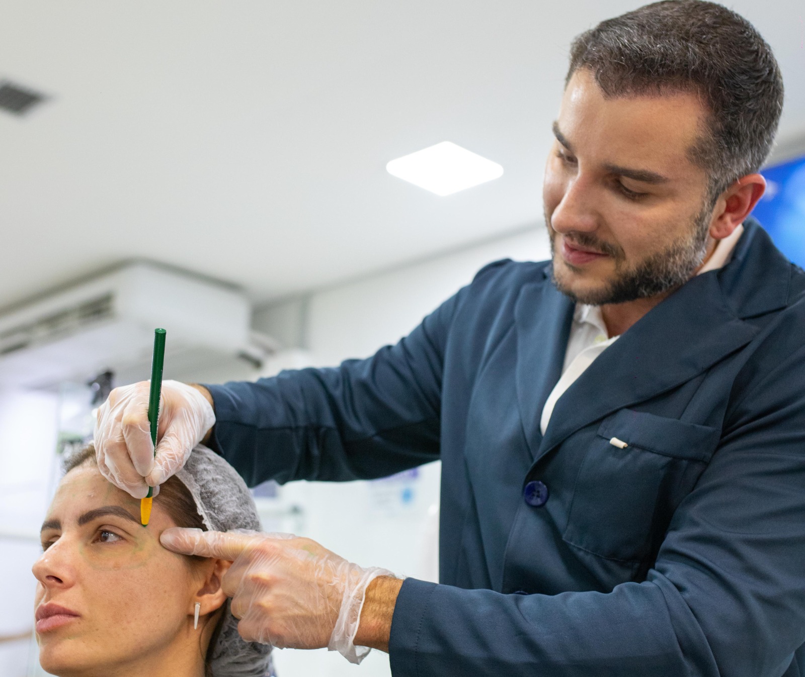 O protagonismo do farmacêutico esteta no mercado bilionário da beleza