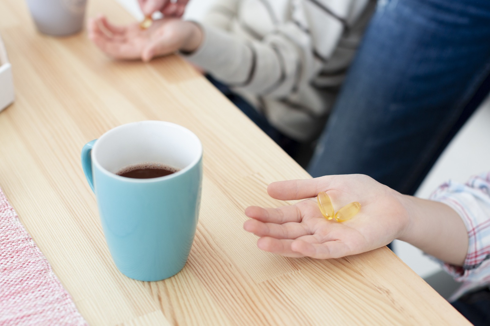 O que todo farmacêutico precisa saber: Interação da cafeína com medicamentos