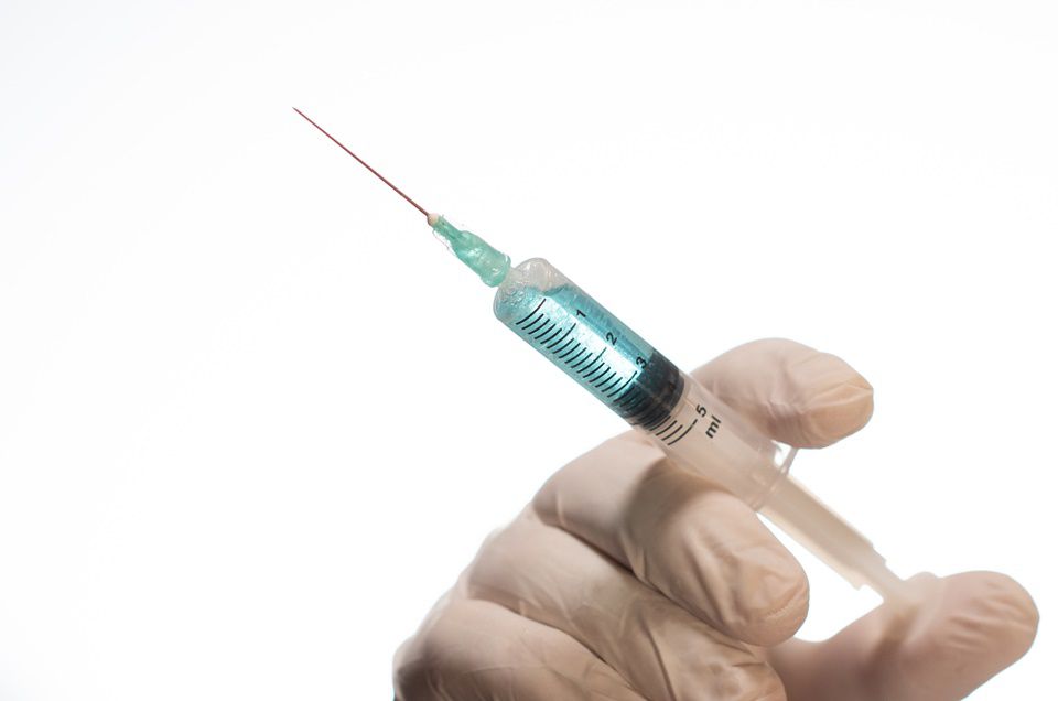 Alerta: EUA pode lançar vacina contra Covid-19 em três semanas 