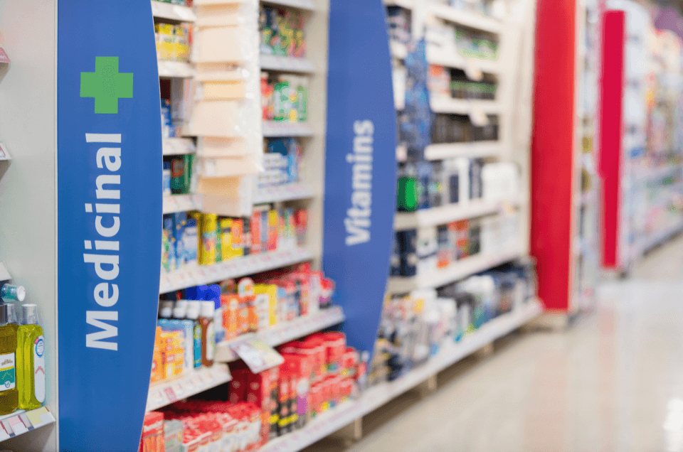 Medicamentos em supermercados: os prós e os contras