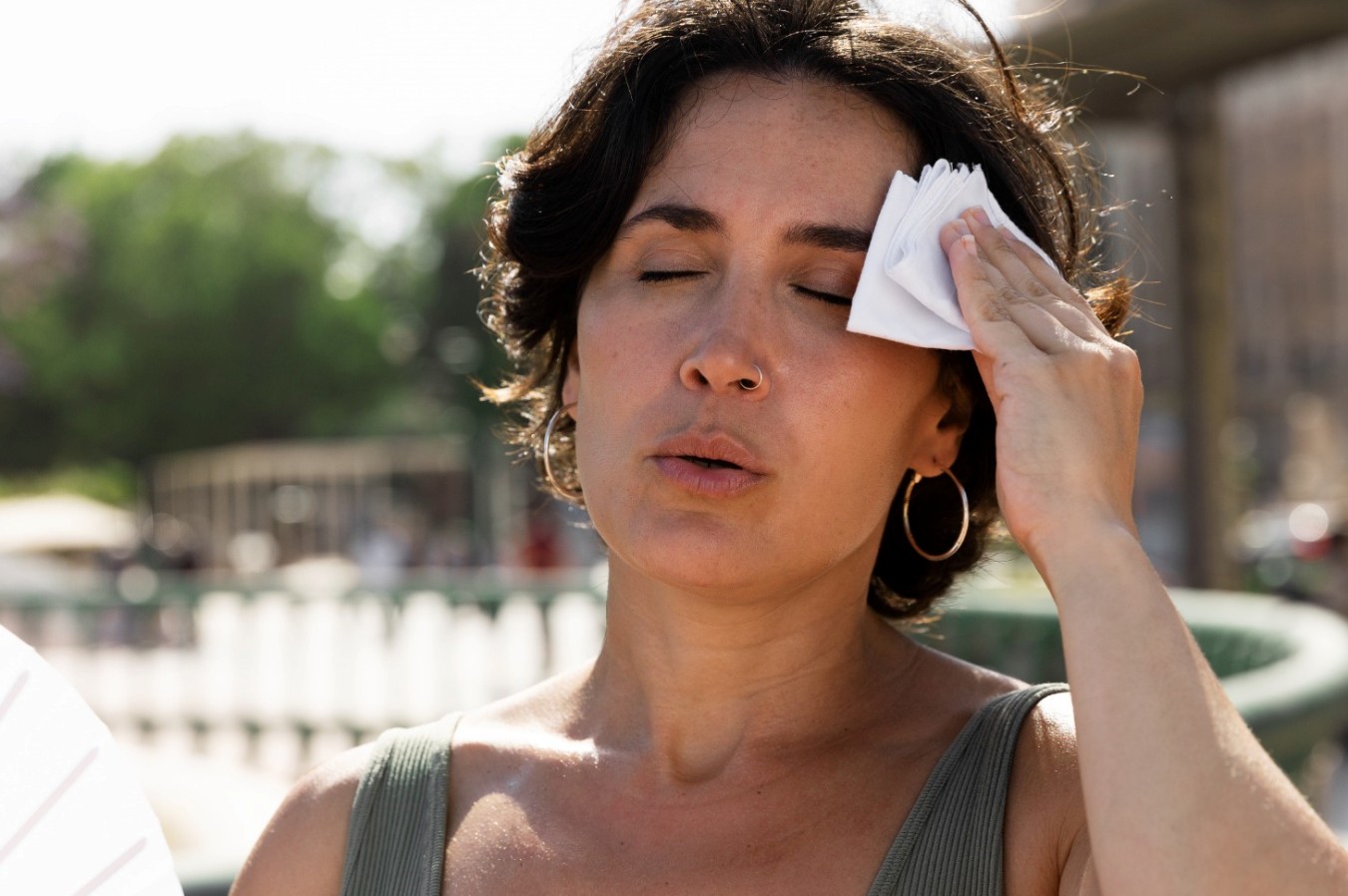 Anvisa aprova medicamento não hormonal para ondas de calor intensas da menopausa