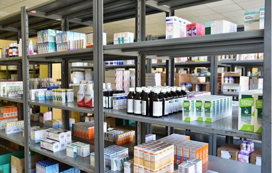Vigilância Sanitária interdita farmácias que funcionavam sem farmacêuticos
