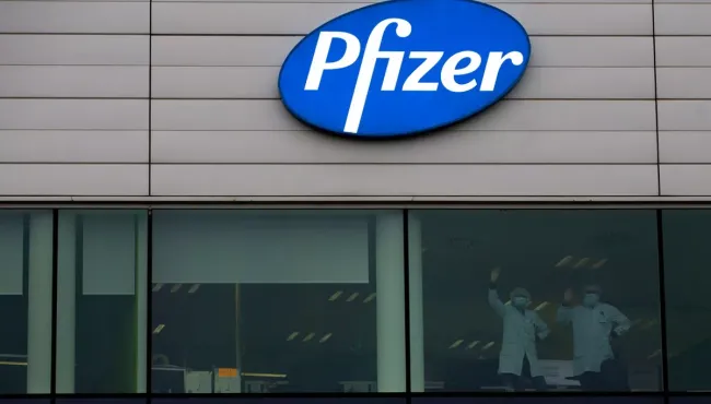 Pfizer entra na Justiça contra Novo Nordisk por controle da Metsera, empresa de biotecnologia em obesidade