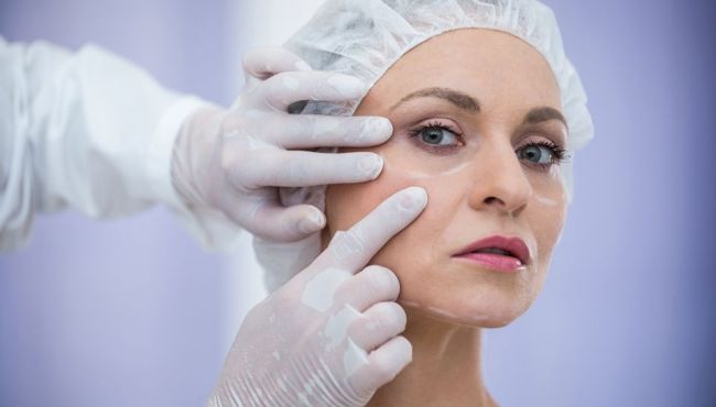 Qual a atuação do farmacêutico para retardar o envelhecimento cutâneo e a flacidez da pele