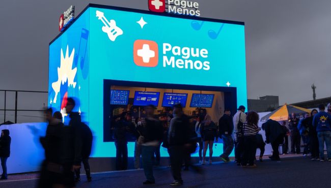 Pague Menos redefine suas estratégias de marketing com presença nos festivais The Town e Tomorrowland