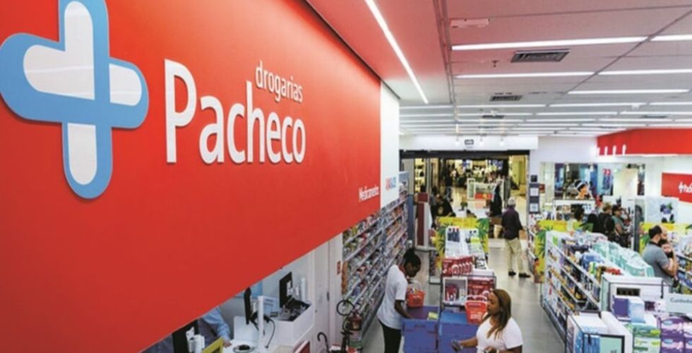 Redes de farmácias investem em tecnologias no Rio