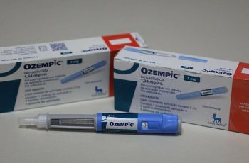 Venda por clínica médica com propaganda de celebridade e indicação de farmácia são algumas irregularidades junto à venda do Ozempic.