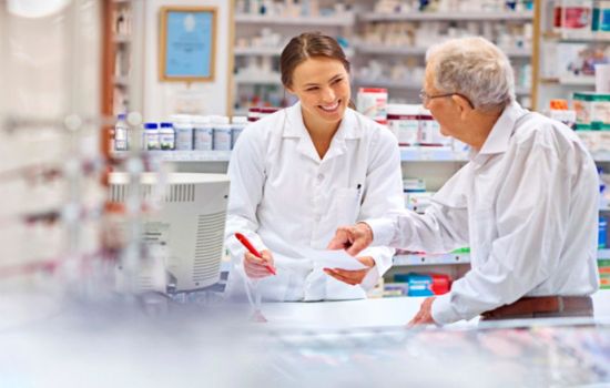 A atenção farmacêutica especializada em geriatria
