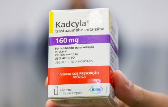 SUS passa a oferecer medicamento inédito para tratamento do câncer de mama