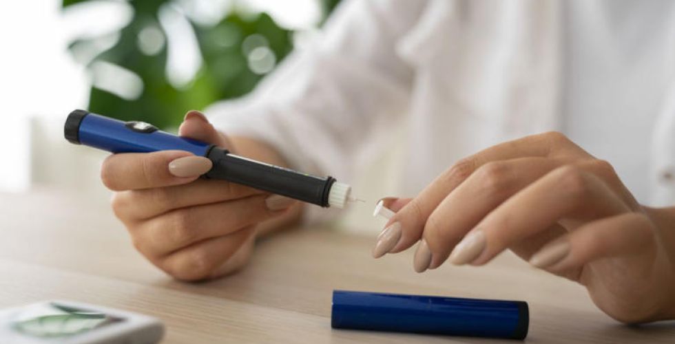 Anvisa aprova medicamentos da EMS que serão concorrentes nacionais de Saxenda e Victoza com lançamento previsto para 2025