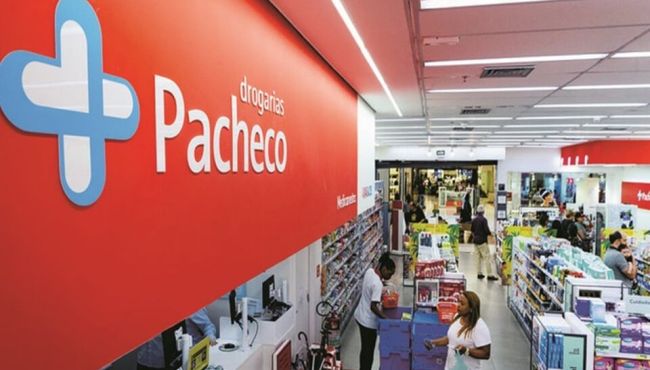Redes de farmácias investem em tecnologias no Rio