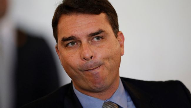 Farmácia Clínica ameaçada e sem defesa