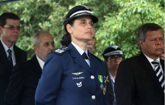 Trajetória da primeira farmacêutica a presidir o laboratório da aeronáutica.