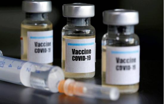 Coronavírus: farmacêuticos são voluntários para testar vacina