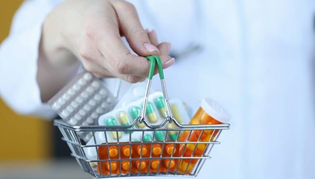 Medicamentos devem ser comercializados em supermercados, indica PL
