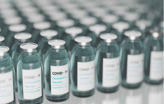 Empresário de farmacêutica terá de explicar à CPI suposto favorecimento na compra de vacina