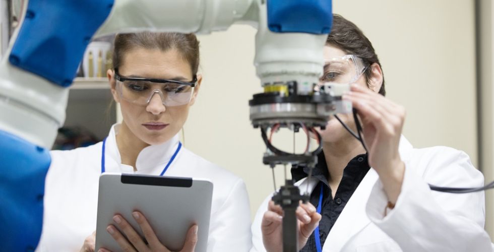 Qual o futuro da profissão farmacêutica na primeira revolução industrial do século 21?