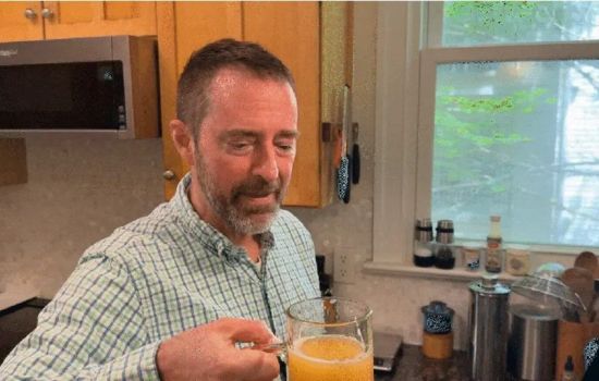 Cientista cria cerveja com função vacinal e provoca debate científico e regulatório