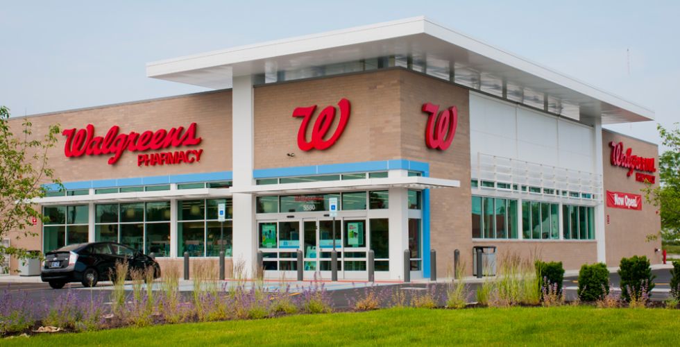 Gigante farmacêutica Walgreens enfrenta grande crise e anuncia o fechamento de 1.200 lojas até 2027