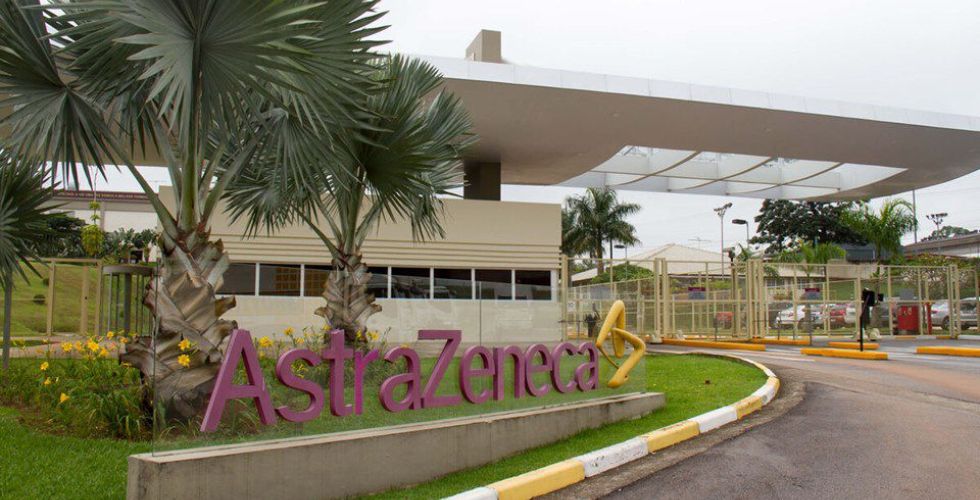 AstraZeneca poderá ter de pagar R$ 1,3 bilhão por atraso na entrega de vacinas