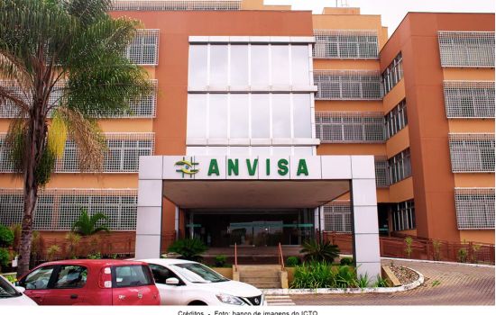 Anvisa tem um mês para aprovar novo medicamento para Covid-19