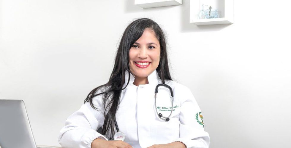 Conheça Elane Mendes – A farmacêutica empreendedora da Farmácia Clínica