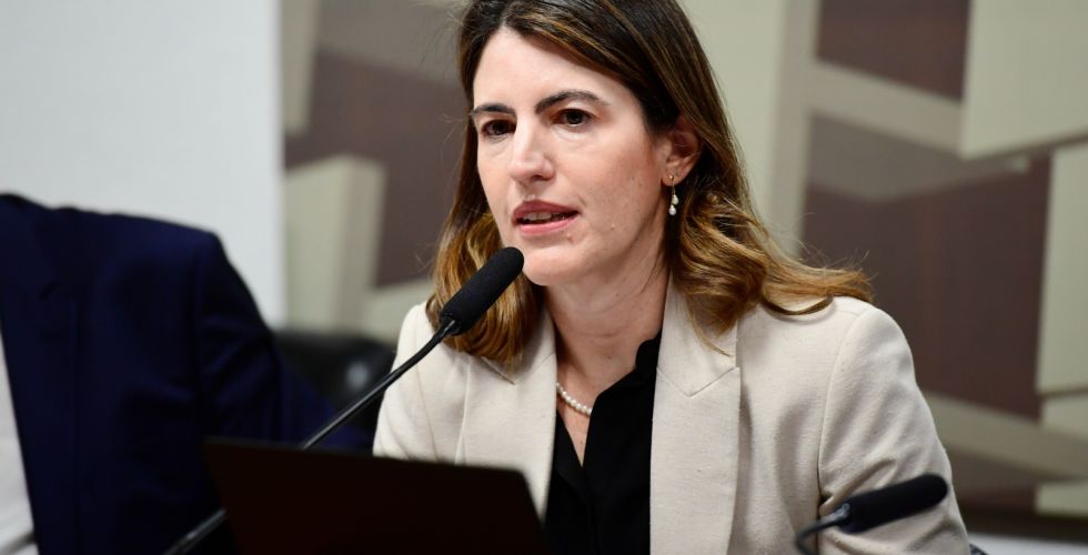 Nova Diretoria da Anvisa quer acabar com a farmácia magistral