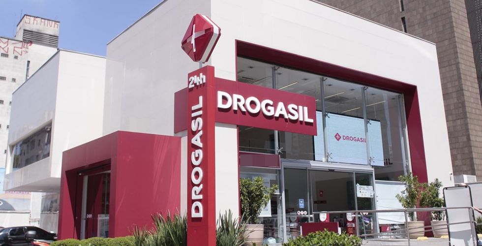 Procon multa Raia Drogasil em R$ 572 mil com base na lei de proteção de dados