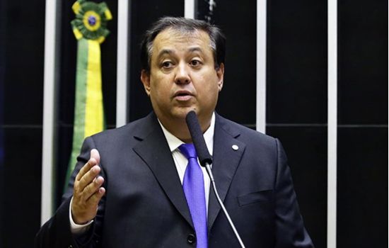 Nova lei estabelece entrega de medicamentos a grupo de risco