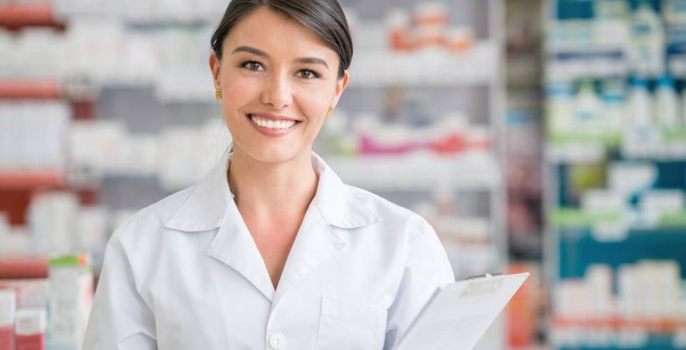 Farmacêutico é um peso burocrático para farmácias?
