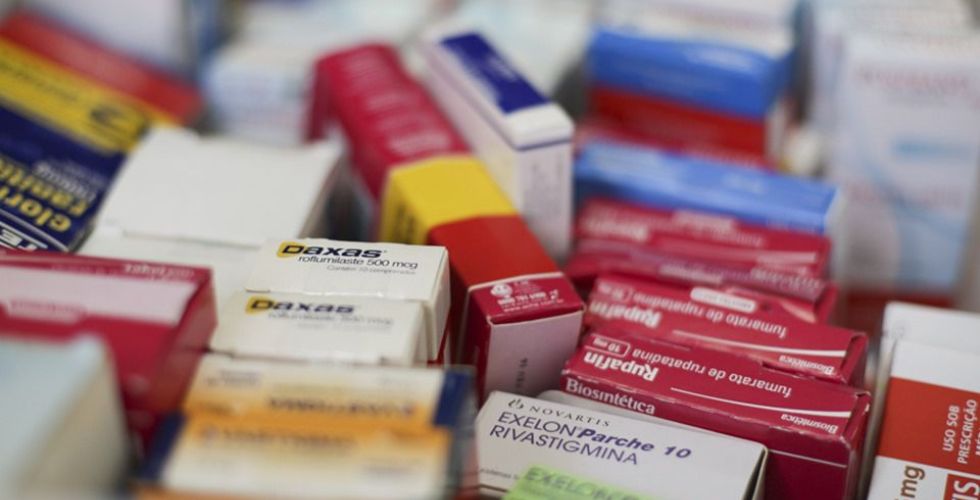 PL exige que medicamentos proibidos em outros países tenham alertas nas embalagens