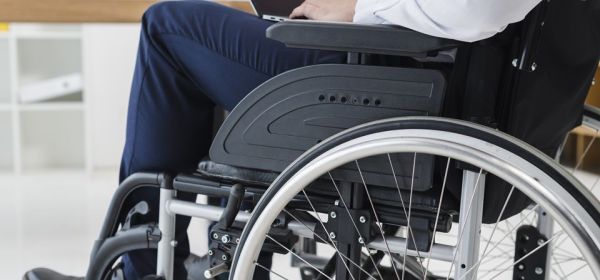 Brainfarma abre vagas em Goiás para pessoas com deficiência