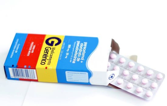 Genéricos são 178% mais baratos que medicamentos de marca, diz Procon