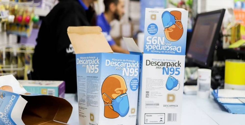 Coronavírus: pacote com 50 máscaras está sendo vendido a quase R$ 800,00